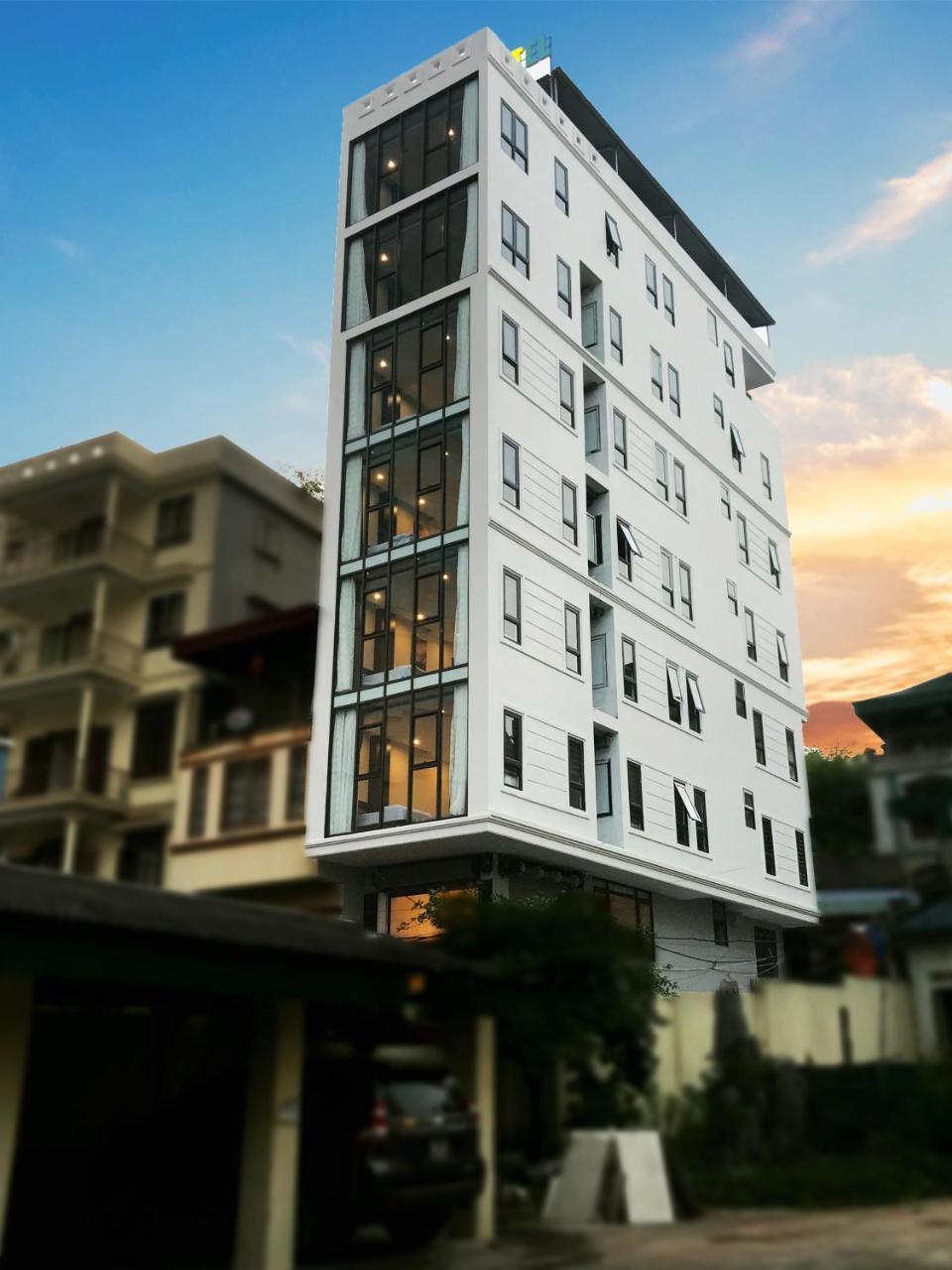 Ivy Hotel Hạ Long Extérieur photo